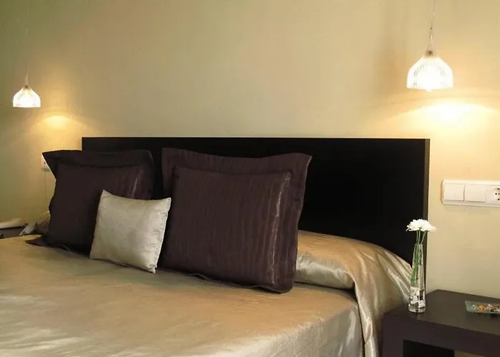 Yit El Postigo Szálloda