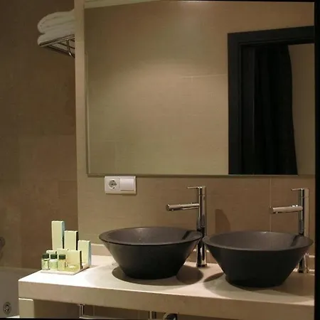Yit El Postigo Hotel