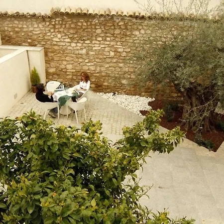 Hotel Yit El Postigo