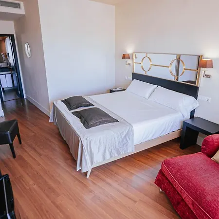 Hotel Yit El Postigo