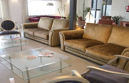 Hotel Yit El Postigo